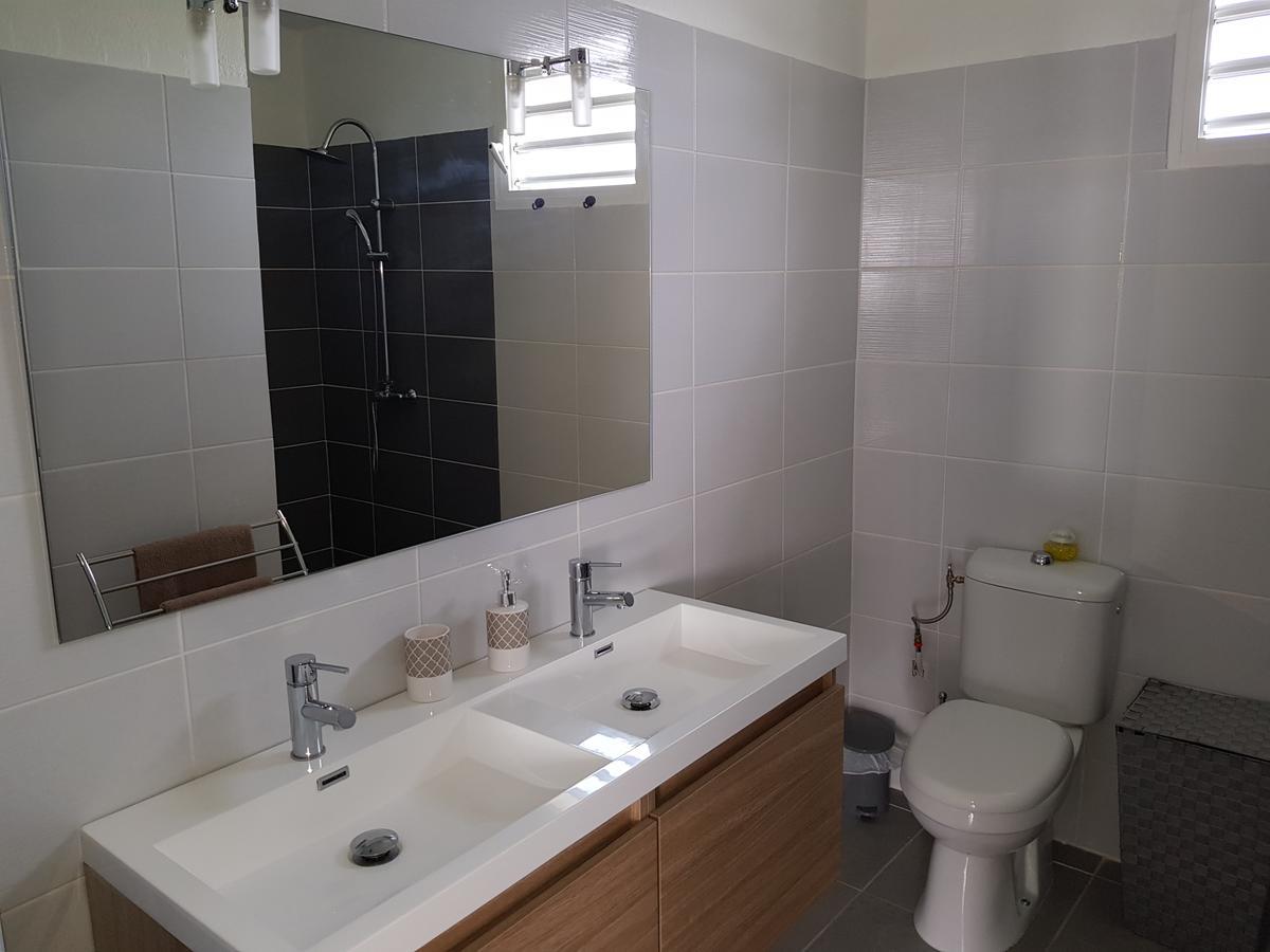 Maison Laurencia - Appartement De L'Etage ساينت آن المظهر الخارجي الصورة